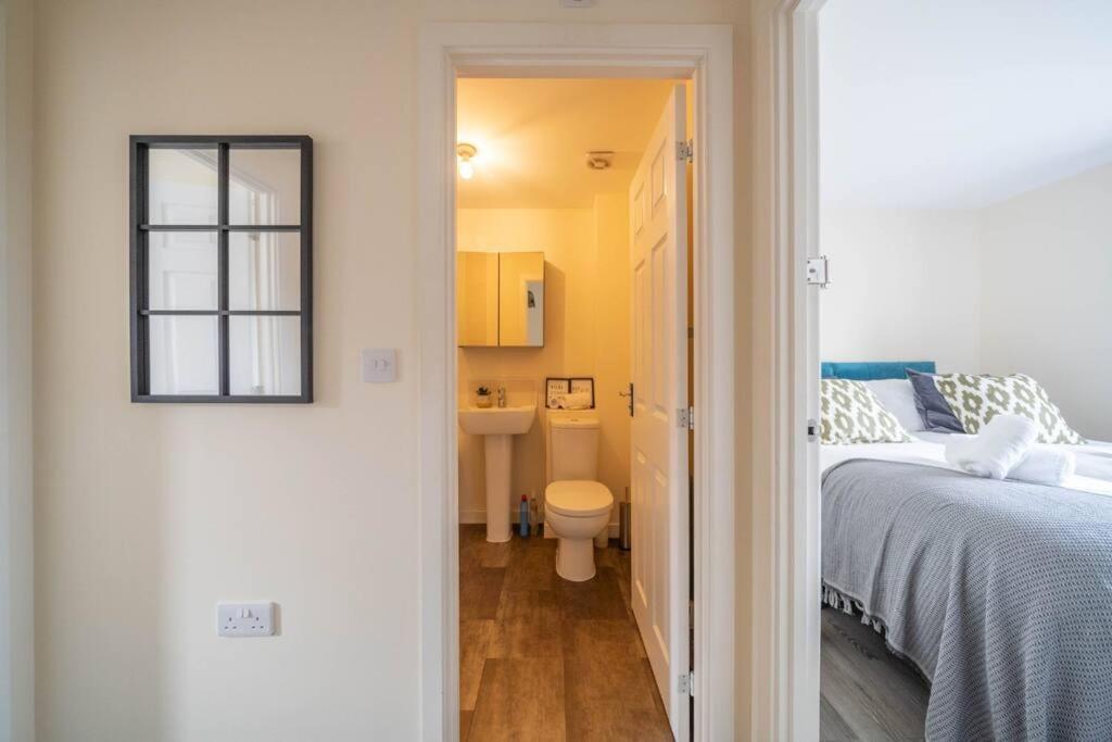 شقة Good For Company Let 2-Bed In Coventry 2X Parking المظهر الخارجي الصورة
