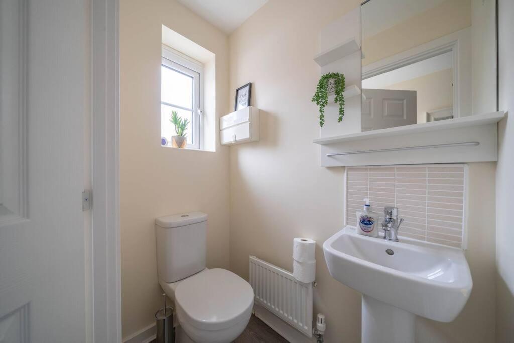 شقة Good For Company Let 2-Bed In Coventry 2X Parking المظهر الخارجي الصورة